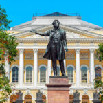 Литературные памятники Петербурга
